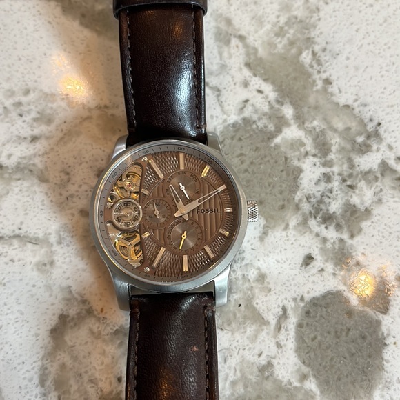 Men’s Fossil Watch - Picture 3 of 4